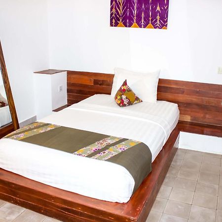 House Boutique Eco Hotel Phnom Penh Exteriör bild