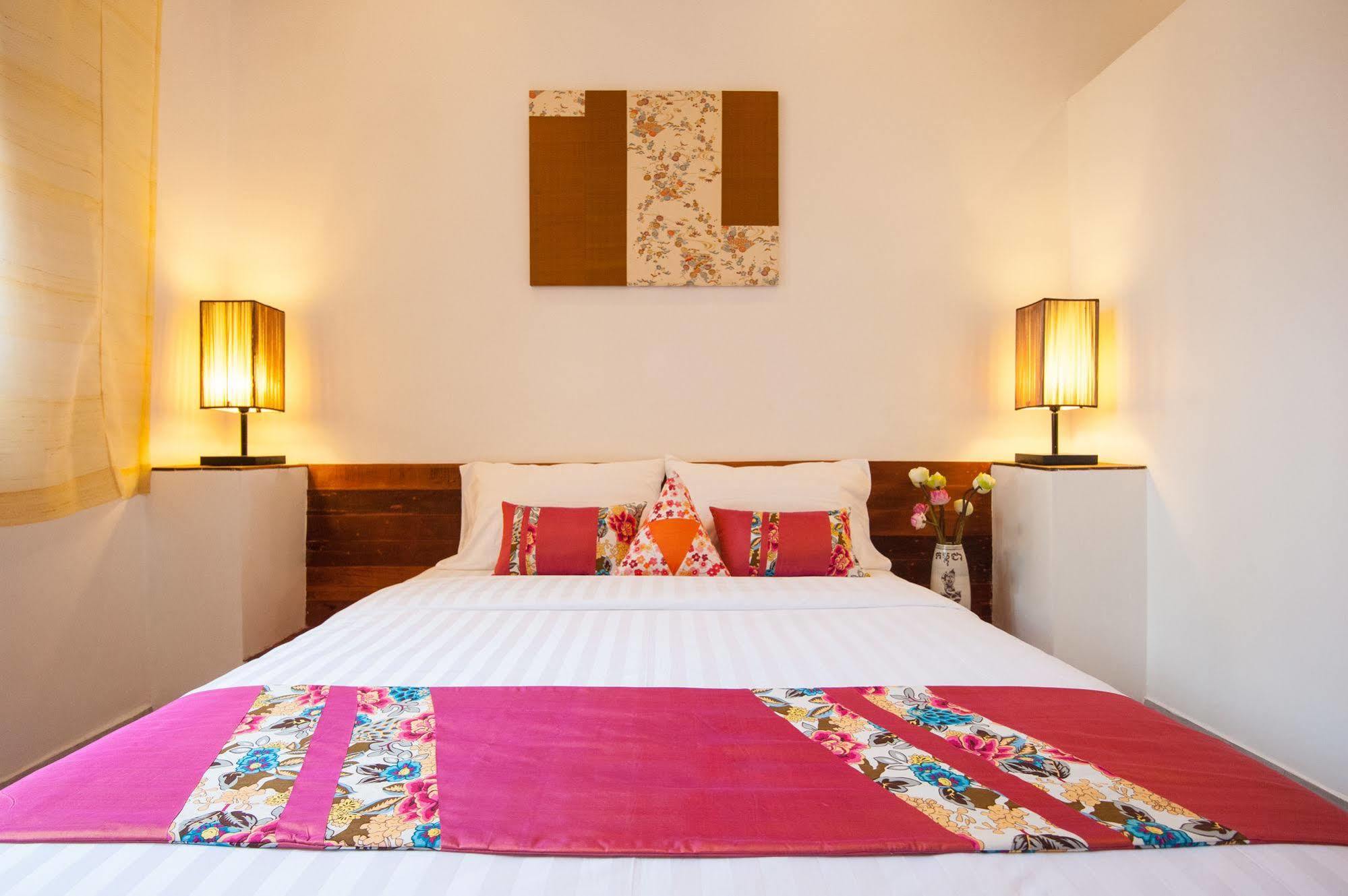 House Boutique Eco Hotel Phnom Penh Exteriör bild